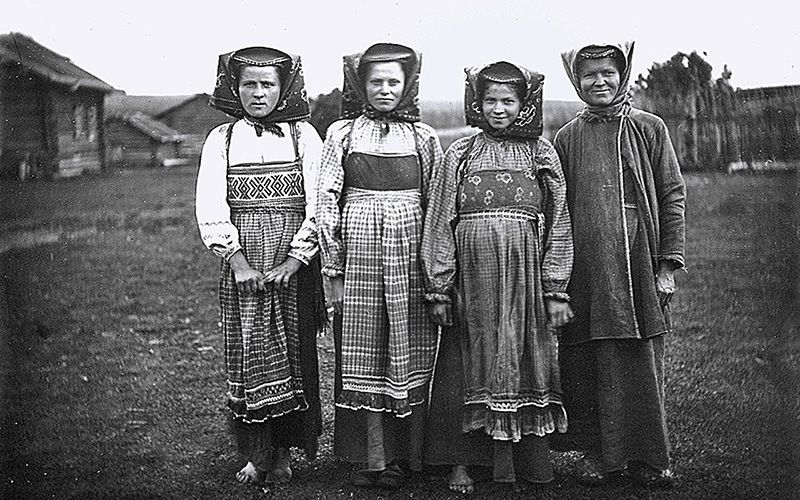 Девушки коми