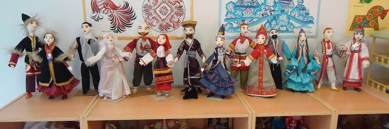 Куклы в национальной одежде