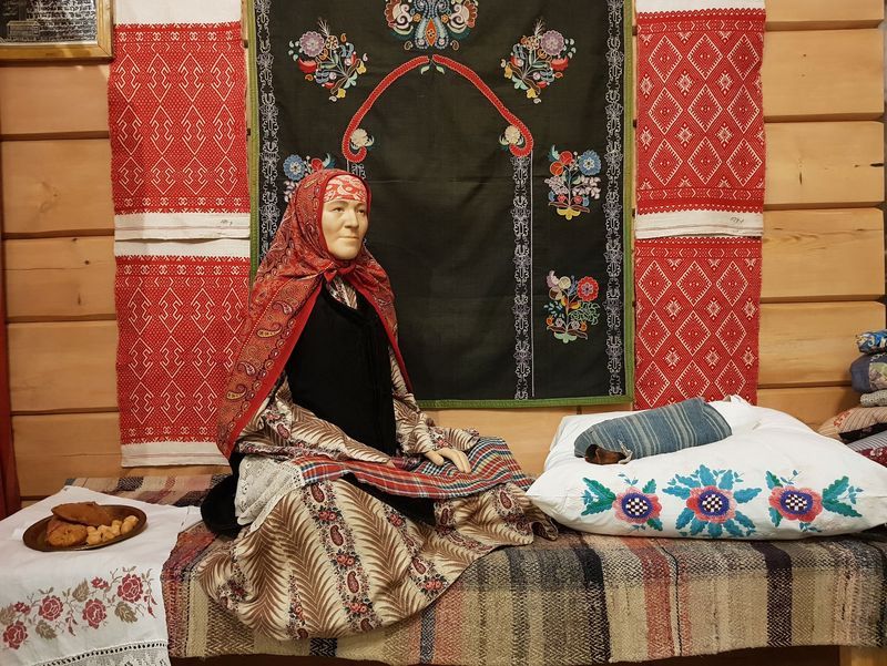 Национальный татарский наряд