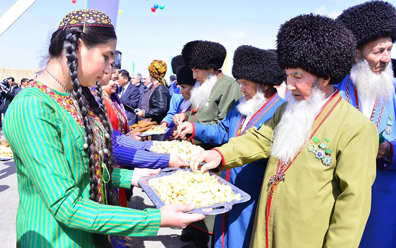 Хлебосольность туркменского народа
