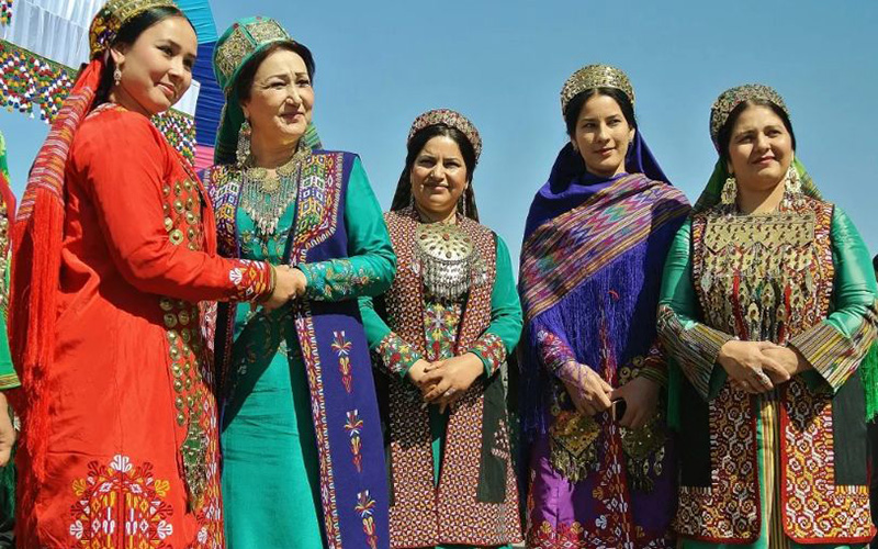 Национальная туркменская одежда