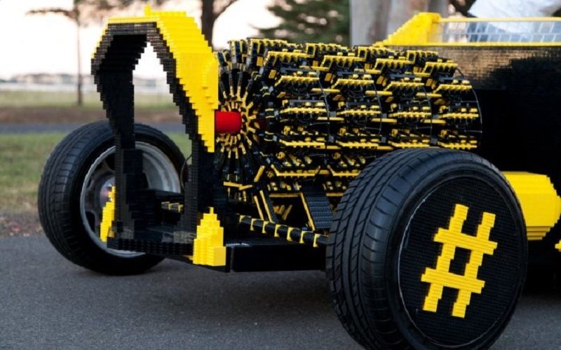 Лего-машина, создатели: Стив Саммартино, Райль Оайд