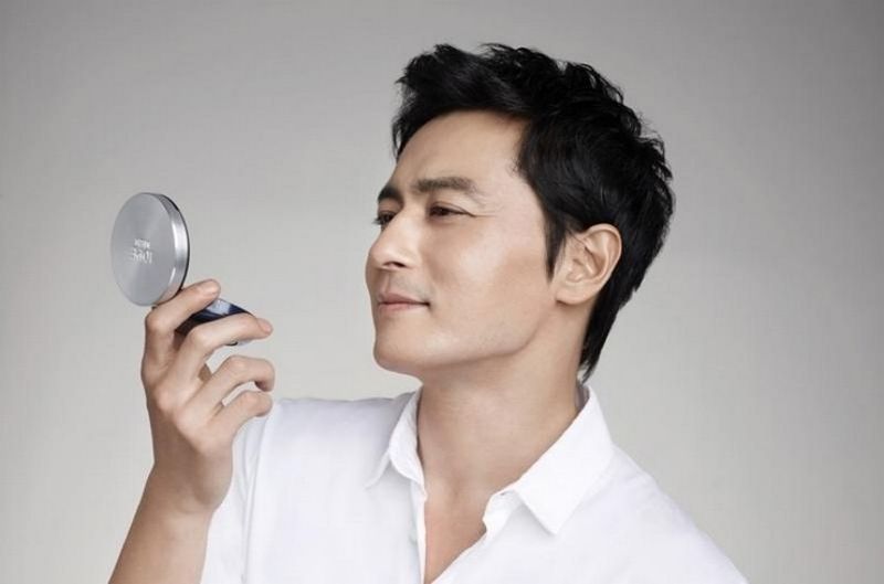 Косметика для мужчин в Корее