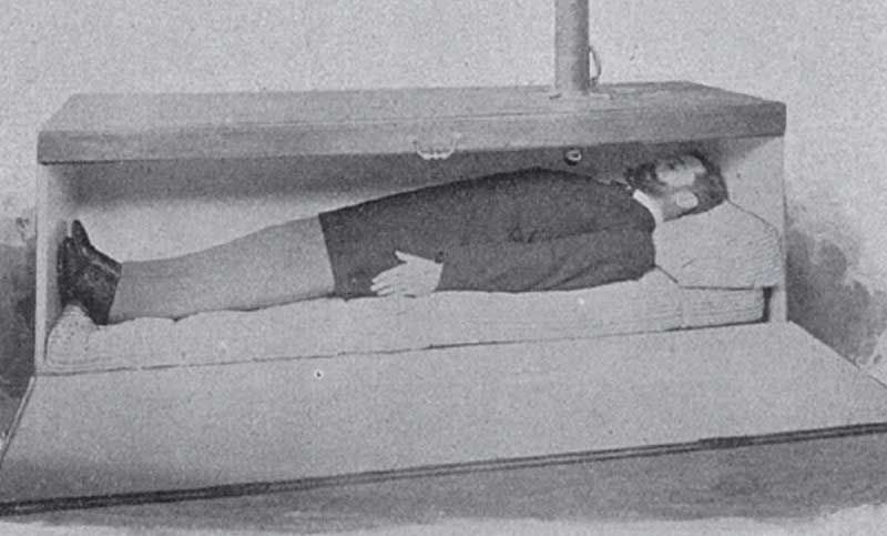 Безопасный гроб