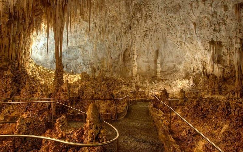 Карлсбадские пещеры