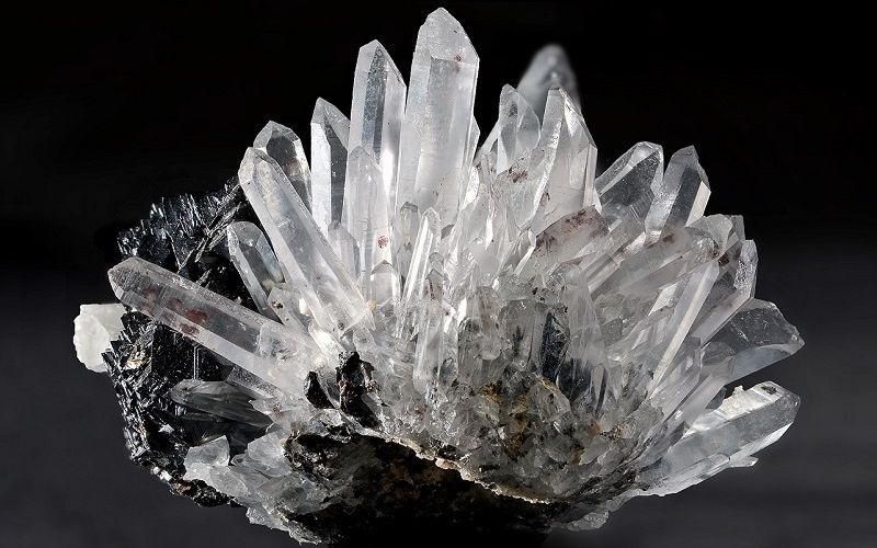 Горный хрусталь (диоксид кремния)