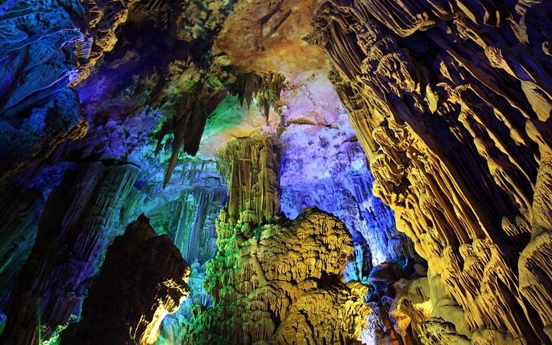 Пещера тростниковой флейты