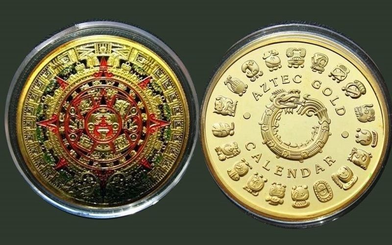 Монета из Мексики с календарем ацтеков