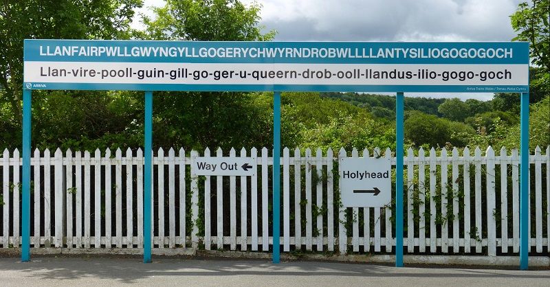 Город Llanfairpwllgwyngyllgogerychwyrndrobwllllantysiliogogogoch