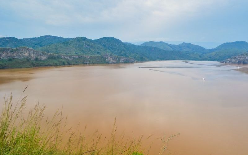 Взрывающийся Ниос в Камеруне