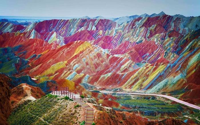 Радужные горы Дэнксия