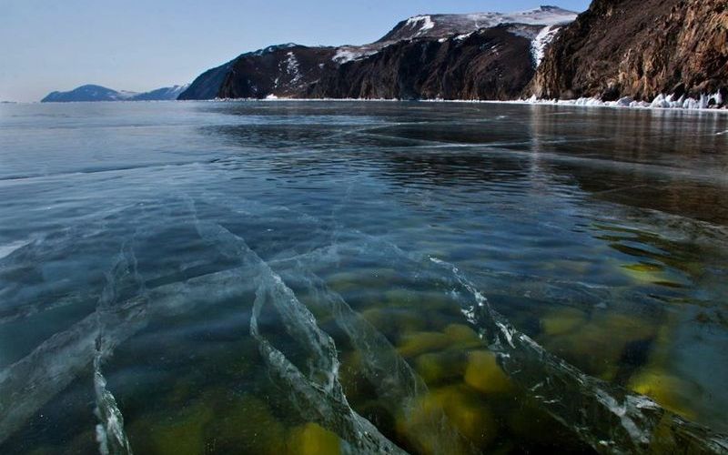 Лед на Байкале