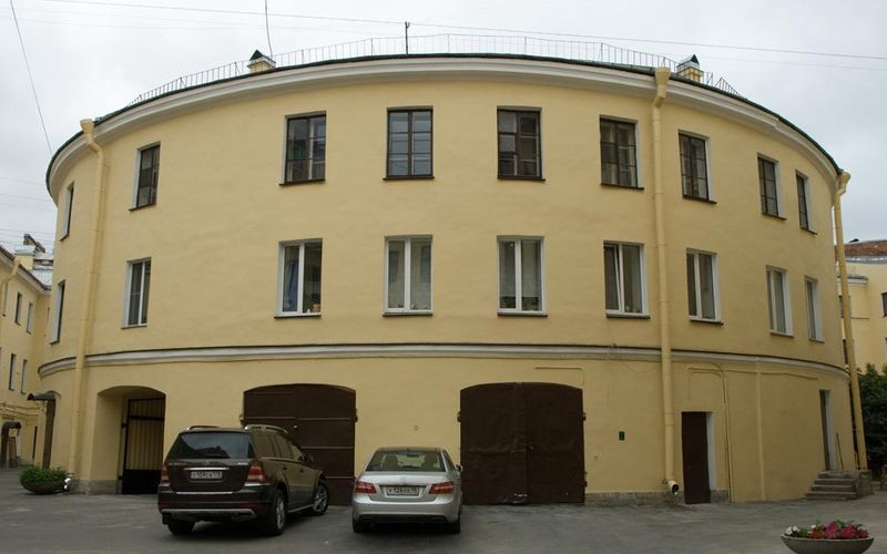 Дом-кольцо купца Устинова