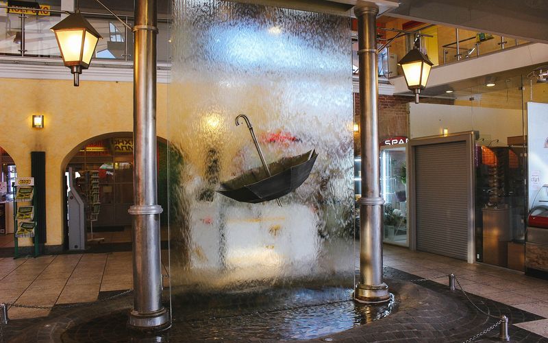 Памятник дождю