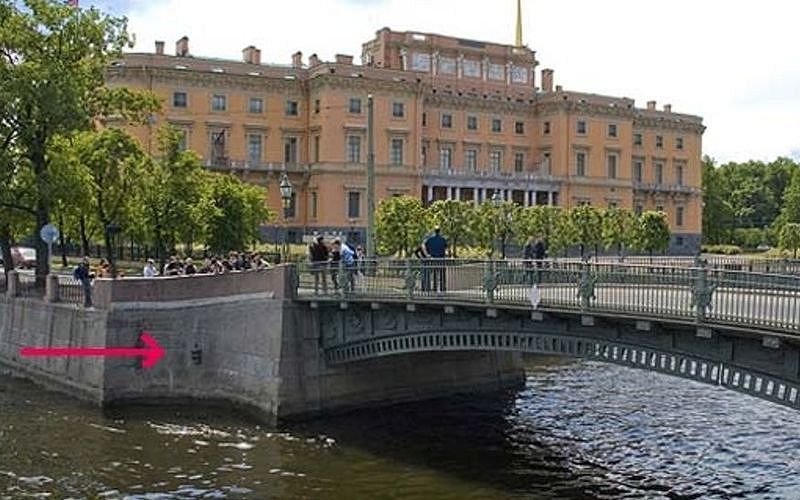 Памятник Чижику-пыжику