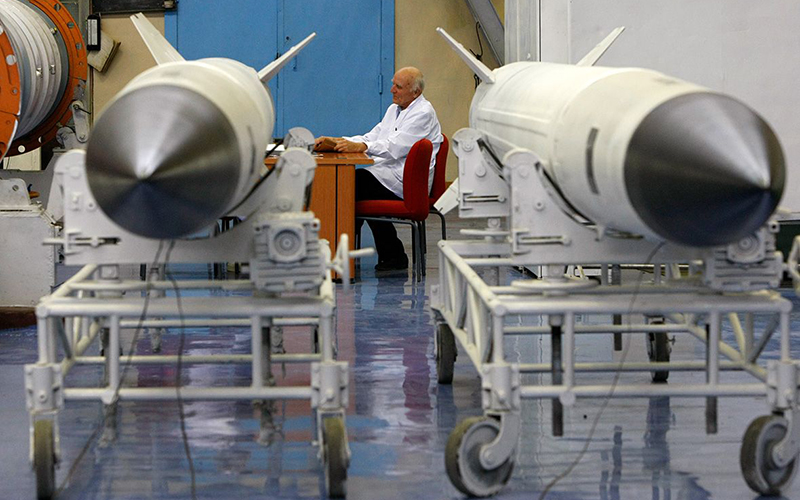 Оборонная промышленность и ядерная физика